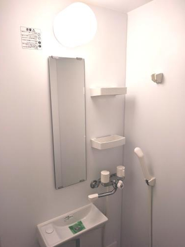 川崎市多摩区西生田５丁目のアパートの洗面所