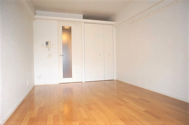 エンクレスト天神東Ⅲの居間・リビング|おしゃれな居間です