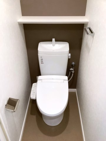 エンクレスト空港通りのトイレ|落ち着いたトイレです