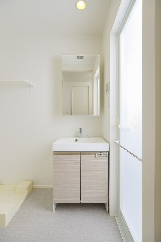 エンクレスト呉服町の洗面所|広い洗面スペース