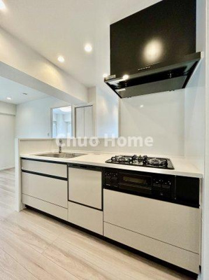 【キッチン】 | ライオンズマンション東向島第2 | ワイドで収納豊富なシステムキッチン