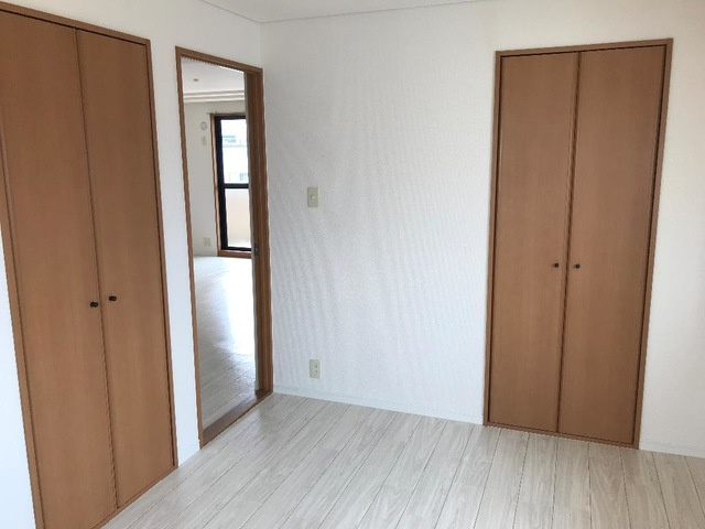 エメラルド・ノービレⅠの洋室