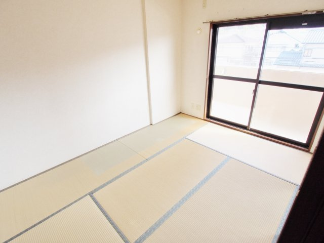 クレアシオン海田南の和室