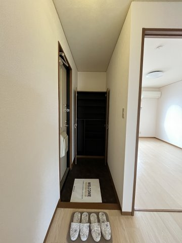 プレミールの収納|イメージ103号室の写真（反転あり）