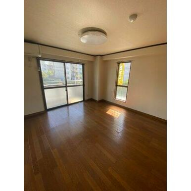 エスパシオ南町の居間・リビング|ゆったりとしたリビングです