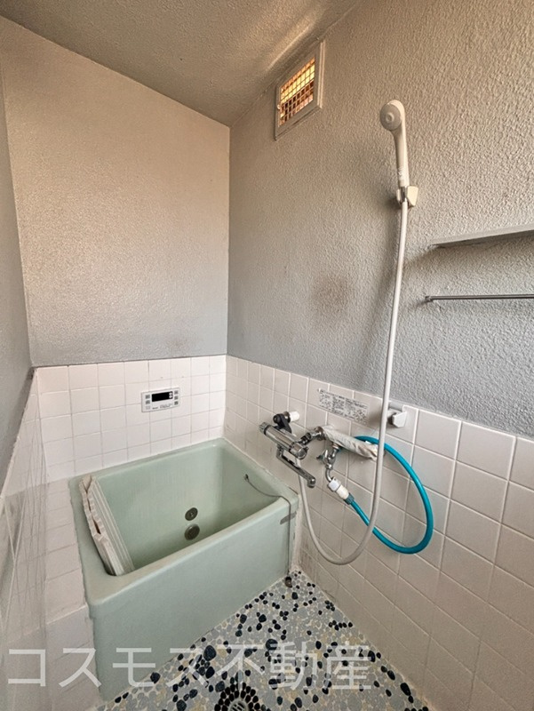 一宮H邸貸家の浴室