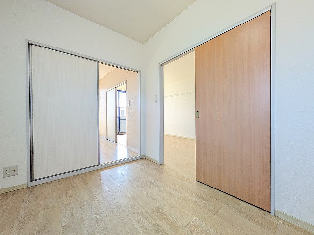 パークビューコートAの居間・リビング