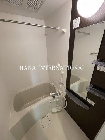 リブリ・国立北の浴室