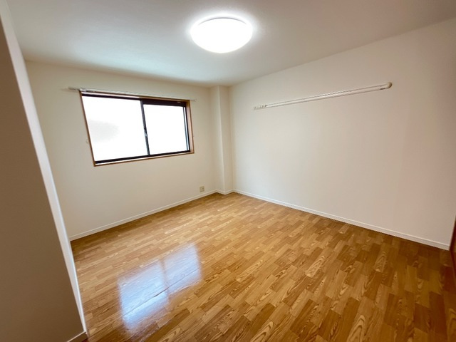 エメラルド・ノービレⅢの寝室