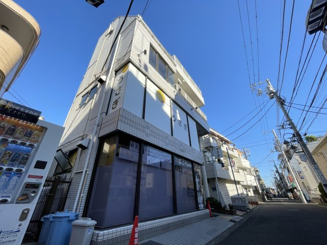 川崎市多摩区菅１丁目の賃貸マンションの外観