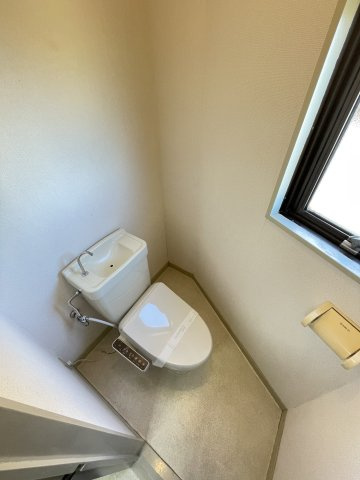 川崎市多摩区菅１丁目の賃貸マンションのトイレ