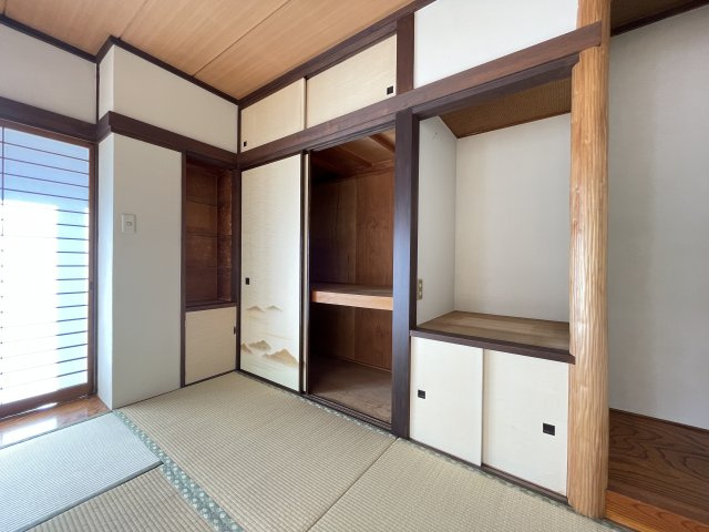 川崎市多摩区菅１丁目の賃貸マンションの収納