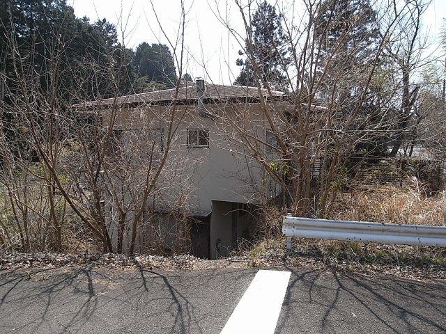 富士見ニュータウンの前面道路含む現地写真