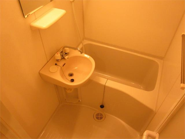 川崎市多摩区枡形６丁目のアパートの浴室