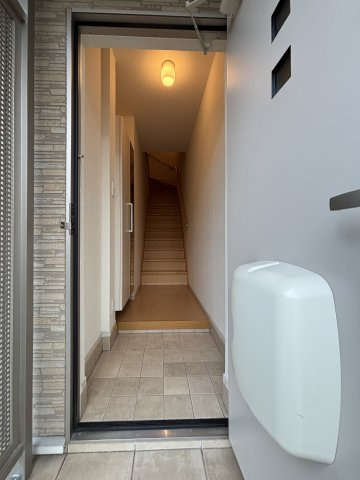 ベル　シェリルＢの玄関