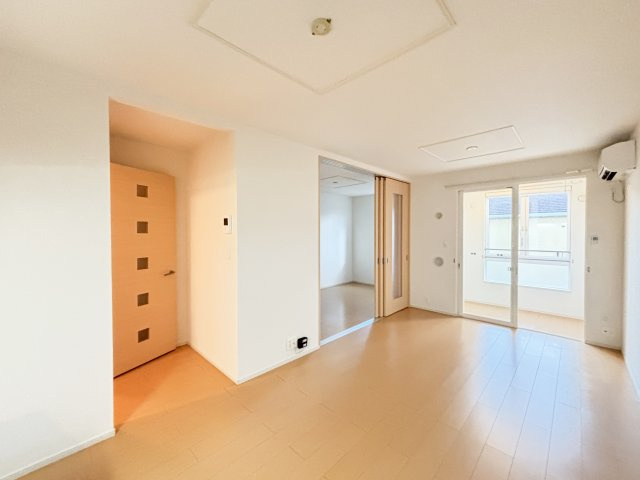 ベル　シェリルＢの居間・リビング|イメージ203号室の写真