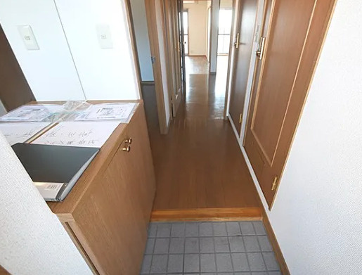 日立市　RC一棟マンションの玄関