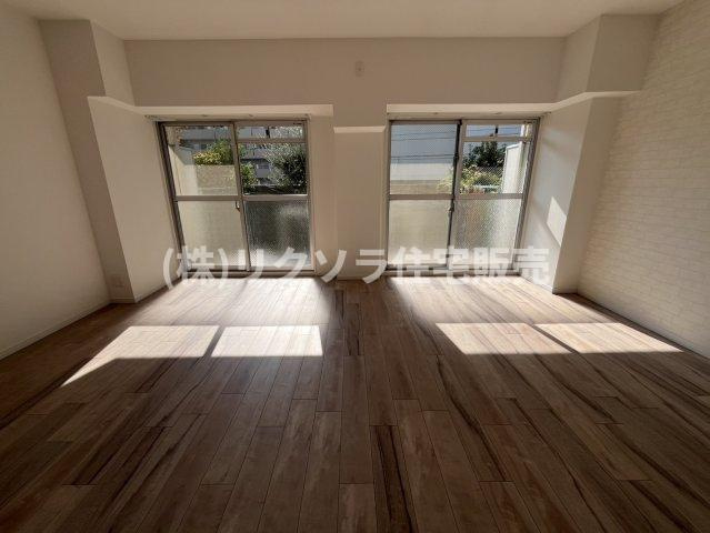 ローズハイツ香里園 3号棟のダイニング|LDK16.3帖
■物件内覧・資金計画相談・住宅ローン相談、リフォーム相談、お問合せ受付中■
※当日・翌日のご内覧、ご相談はお電話でのお問合せがスムーズです！