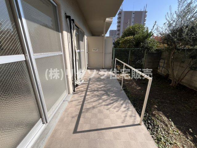 ローズハイツ香里園 3号棟のバルコニー|南向き・陽当り良好
■物件内覧・資金計画相談・住宅ローン相談、リフォーム相談、お問合せ受付中■
※当日・翌日のご内覧、ご相談はお電話でのお問合せがスムーズです！