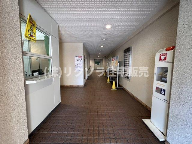 ローズハイツ香里園 3号棟のエントランス|■物件内覧・資金計画相談・住宅ローン相談、リフォーム相談、お問合せ受付中■
※当日・翌日のご内覧、ご相談はお電話でのお問合せがスムーズです！