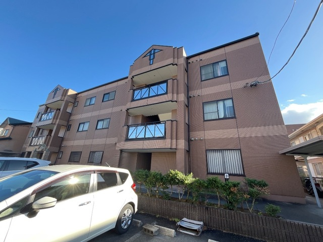 マロンステージＡ棟の外観