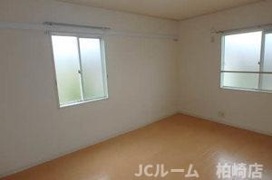 柏崎市常盤台のアパートの寝室