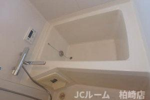 柏崎市常盤台のアパートの浴室