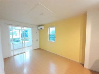 【居間・リビング】 | リーベンスヴュルディヒ | ゆったりとした居間です