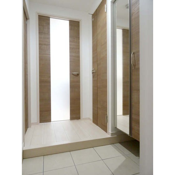 熊本市中央区京町２丁目の賃貸マンションの玄関