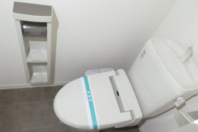 【トイレ】 | シャーメゾンロイヤルオークス | 同間取り別部屋写真です。