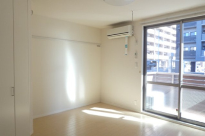 【寝室】 | シャーメゾンロイヤルオークス | 同間取り別部屋写真です。