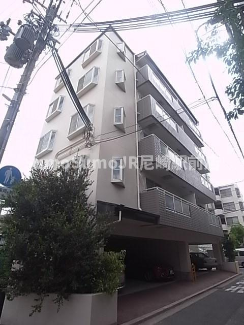 プルミエール塚口の外観|物件の外観です