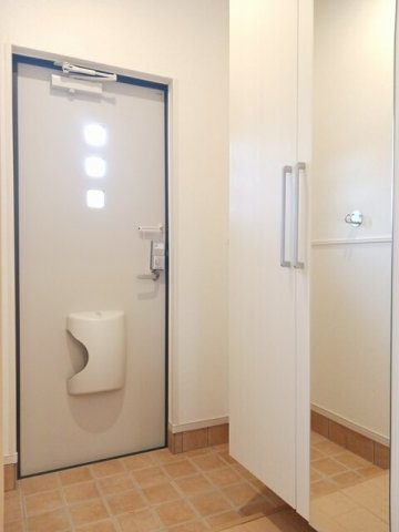 メゾン・ヴェルファイアⅤの玄関|玄関です