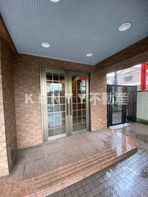 【エントランス】 | スカイヒルズ羽田 | 建物の内部です