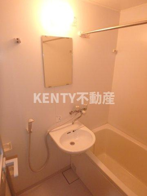 【浴室】 | スカイヒルズ羽田 | きれいなお風呂です