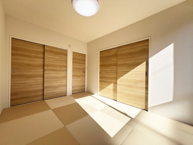 セントラルヴィレッジの和室|モダン畳、建具など新しくなってます♪