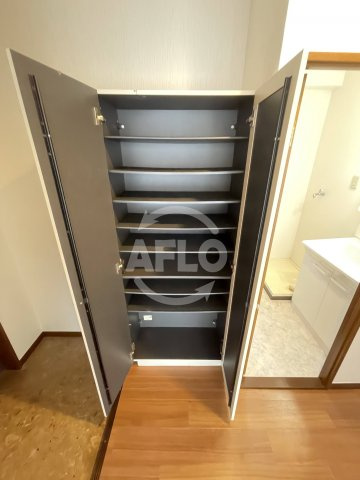 ハーバーウィンズ天保山の玄関|ハーバーウィンズ天保山　シューズボックス