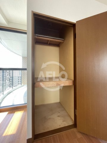 ハーバーウィンズ天保山の収納|ハーバーウィンズ天保山　押入