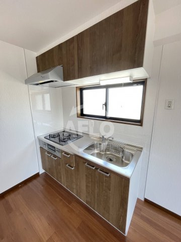 ハーバーウィンズ天保山のキッチン|ハーバーウィンズ天保山　3口ガスキッチン