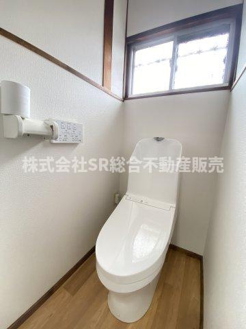 新池島町3丁目中古戸建のトイレ|トイレ新調されたばかりです♪