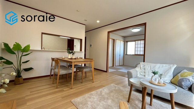 所沢市小手指南4丁目　中古戸建の居間・リビング|3/12 撮影