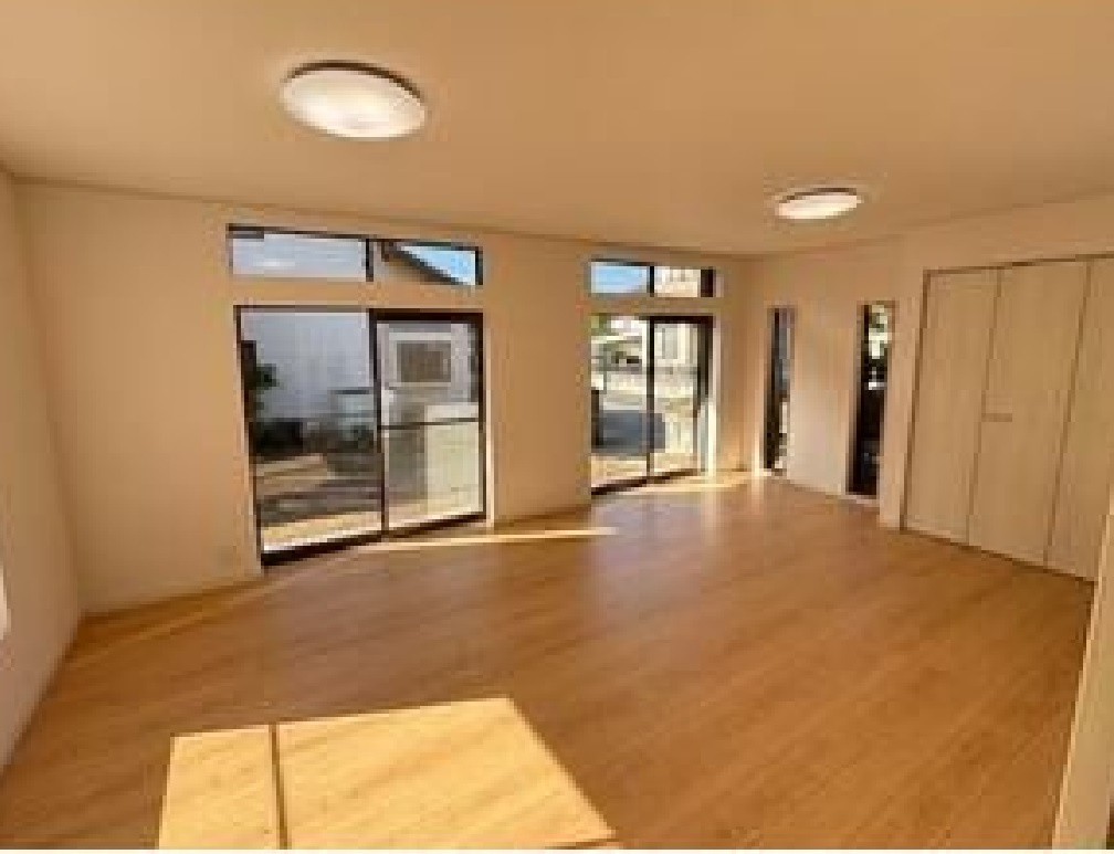中古戸建　小山市中久喜の居間・リビング