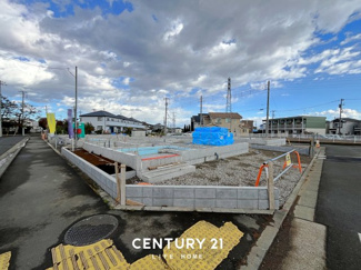 【前面道路含む現地写真】