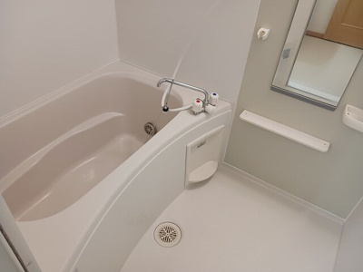 【浴室】 | ソル・サリエンテ