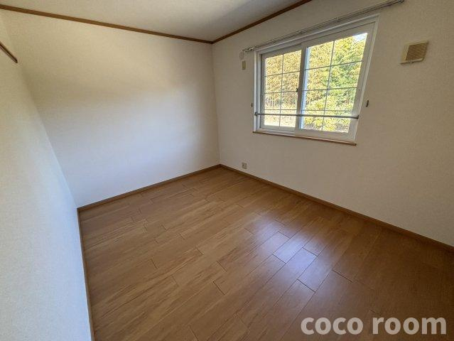 エテルノＣの居間・リビング