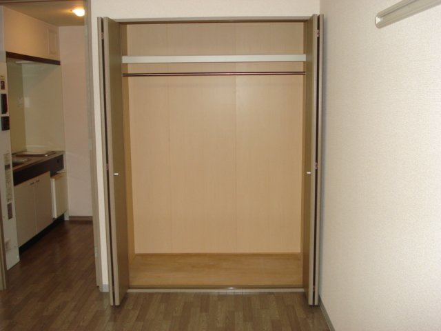 コンフォール柳田の収納|クローゼット