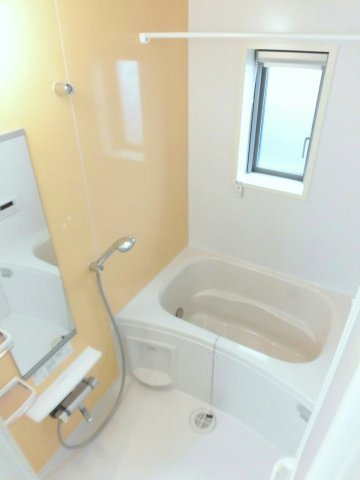 ヴェルデ神田の浴室