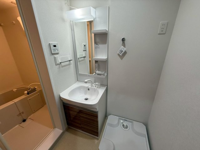 Veil Maison近大前の洗面所