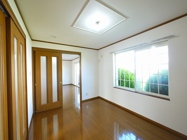 パルティーレの洋室|コンパクトで使いやすい洋室です