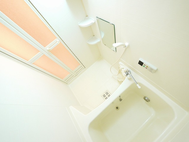 パルティーレの浴室|きれいなお風呂です